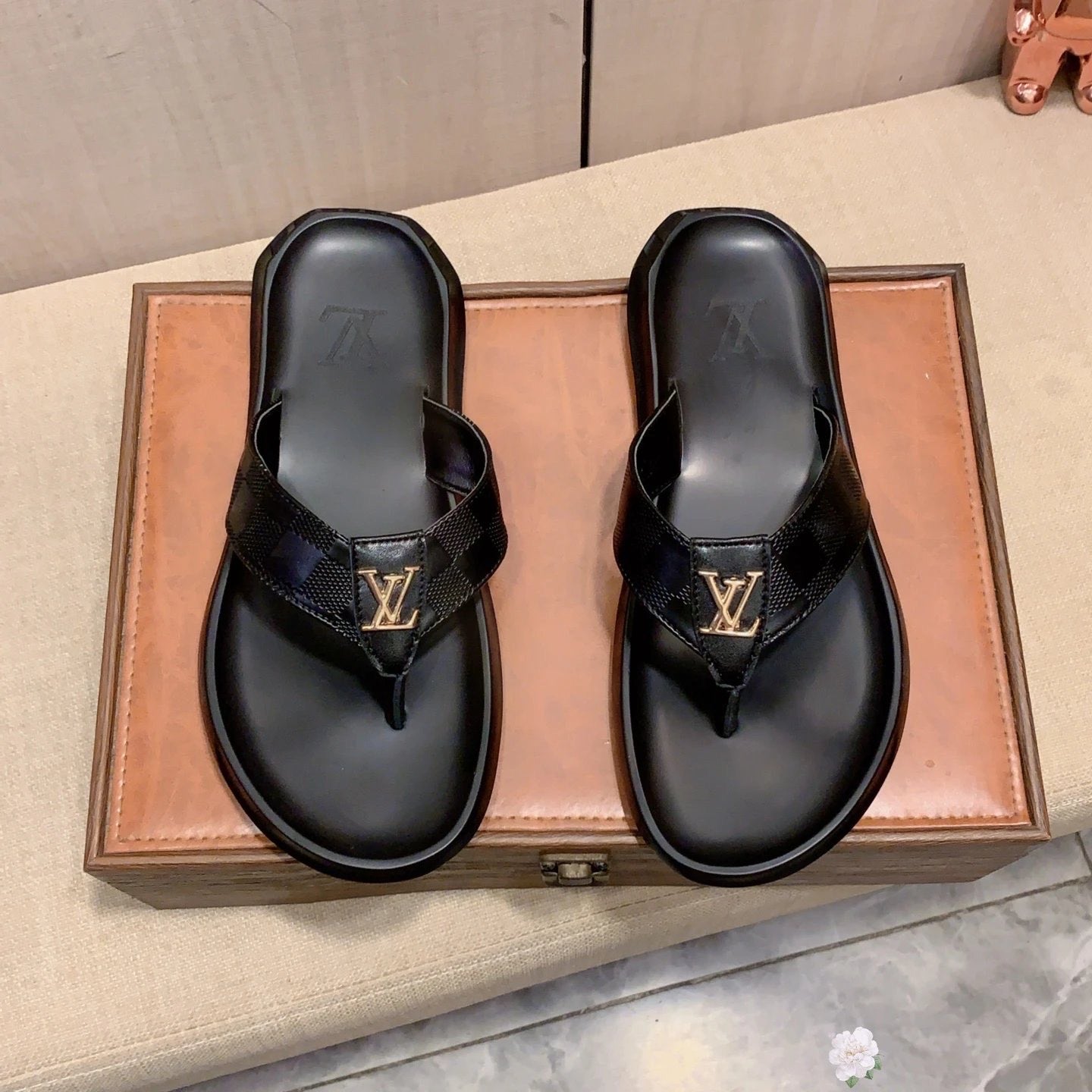 Lv Sandals